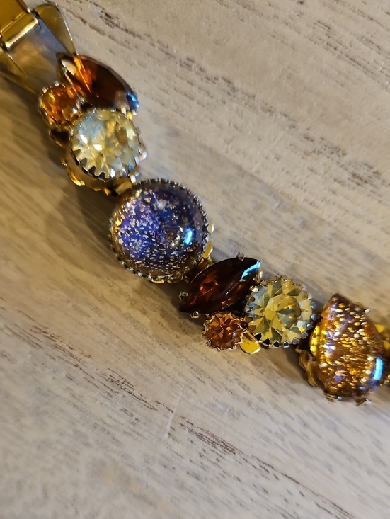 Vintage Jewelry - Vintage rhinestone and lava iridescent stones link gold tone bracelet Multicolor